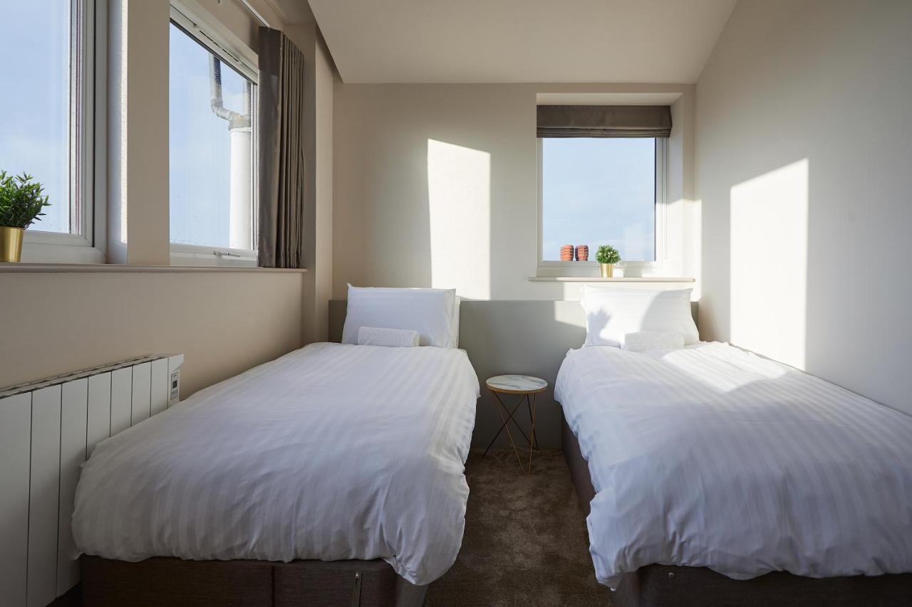 Humber Lofts Apartments كينغستون أبون هول المظهر الخارجي الصورة