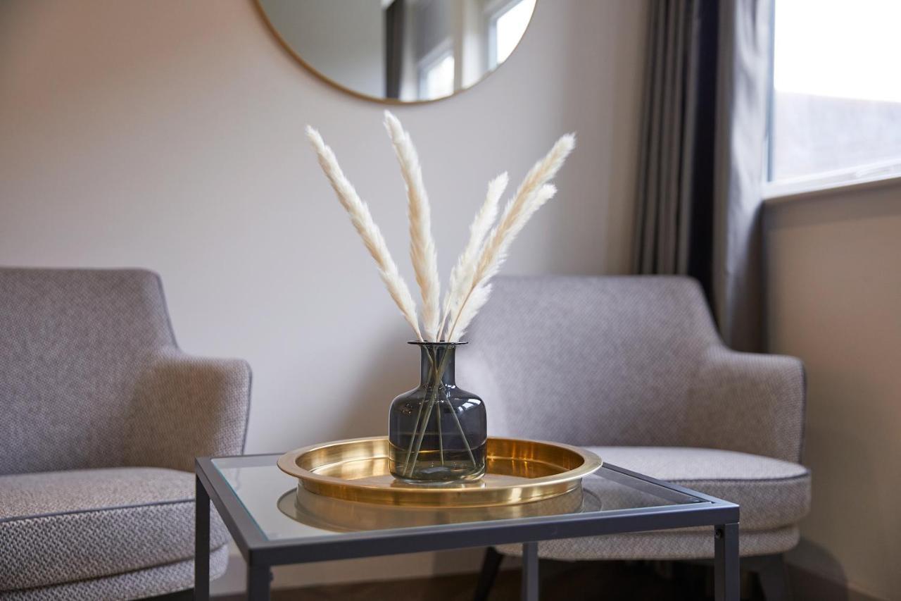 Humber Lofts Apartments كينغستون أبون هول المظهر الخارجي الصورة