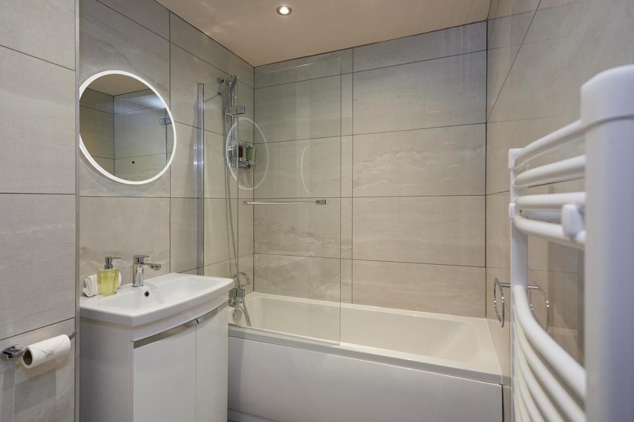 Humber Lofts Apartments كينغستون أبون هول المظهر الخارجي الصورة